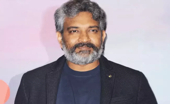 Director SS Rajamouli Not Happy With Delhi Airport Authorities - Sakshi