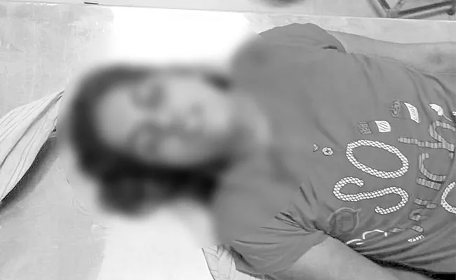 Man Brutally Killed By His Lover In Nellore - Sakshi