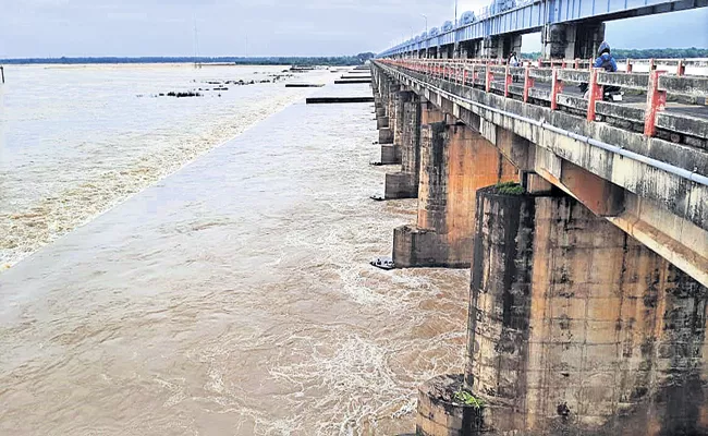 Polavaram project is likely to be flooded today with huge rains - Sakshi