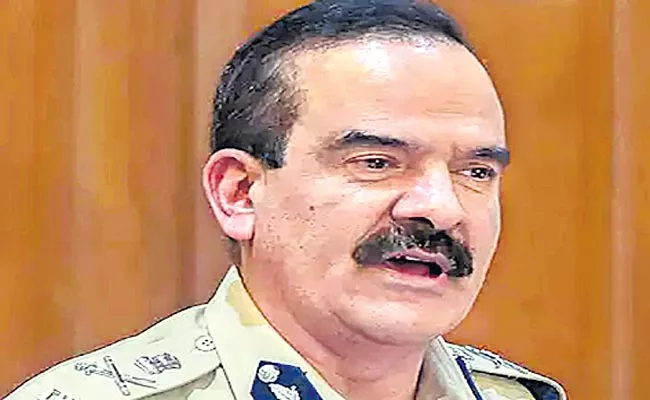 Allegations Against IPS Officer Parambir Singh Five Other Police Officers - Sakshi