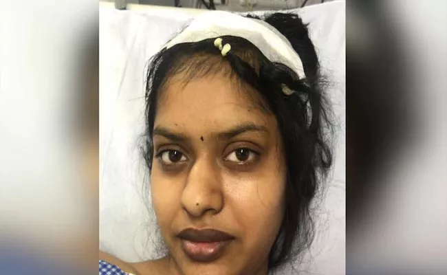 Woman recites Hanuman Chalisa during brain surgery at AIIMS - Sakshi