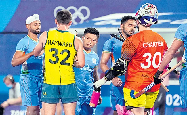 Dilpreet Singh was Indias lone goal scorer against the World - Sakshi