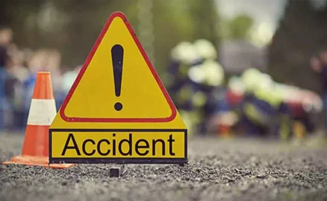 Man Deceased In Fatal Road Accident Srikakulam - Sakshi