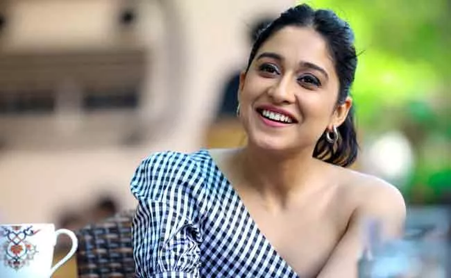 Regina Cassandra In Chatrapati Remake - Sakshi