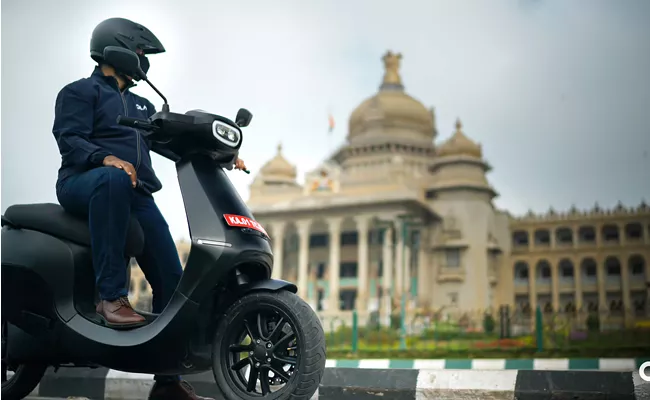 Ola CEO Bhavish Aggarwal Gave Hints About Scooter Maximum Speed - Sakshi