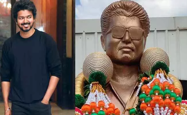 Vijay Thalapathy Fans Gifted Life Size Statue Erected At Panaiyur - Sakshi