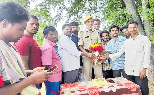 Bhadradri Tribal Village Guntimadugu Man Got Police Govt Job After 60 Years - Sakshi