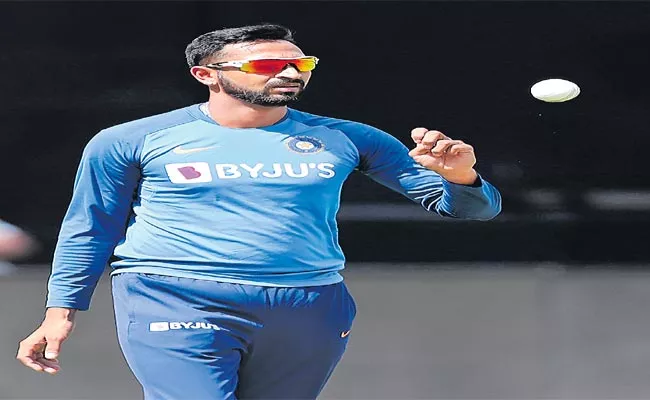 India Vs Sri Lanka: Krunal Pandya Tests Positive For COVID-19 Second T20 Postponed - Sakshi