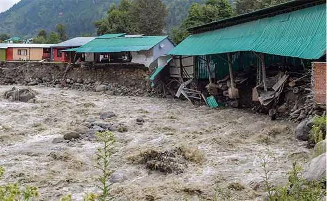 Heavy Rains Hit To Jammu Kashmir And Himachal Pradesh - Sakshi