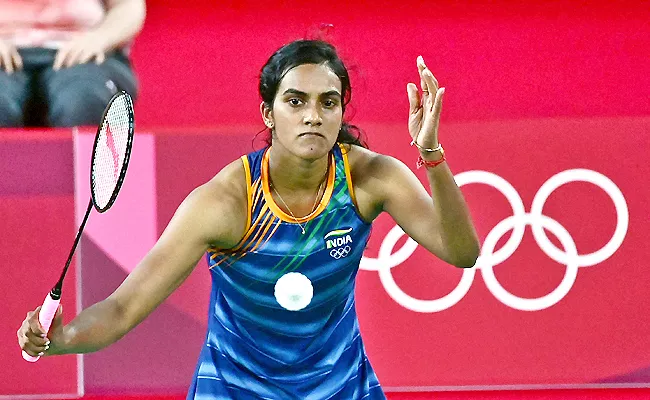 Tokyo Olympics: PV Sindhu Enters Into Quarter Final In Badminton - Sakshi