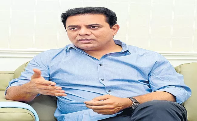 Telangana: Minister KTR Hands Over Financial Aid To Poor As Part Of Gift - Sakshi