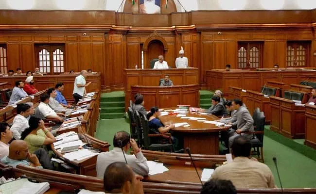 Delhi Assembly bats for repeal of farm laws - Sakshi