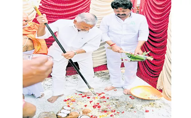 Minister Peddireddy Laying Of Foundation Stone For Lift Irrigation Projects - Sakshi