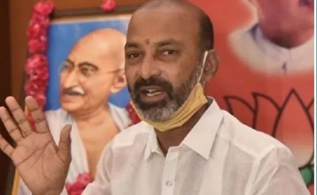 Telangana BJP President Bandi Sanjay fires on CM KCR over water disputes - Sakshi