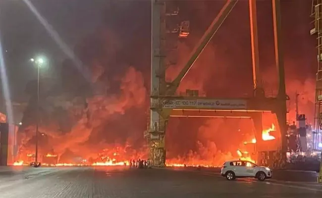 Massive Blast At Dubai Jebel Ali Port Sparks Large Fire Range Of 35 Km - Sakshi