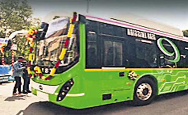 APSRTC has finalized tenders for e-buses at the lowest price - Sakshi