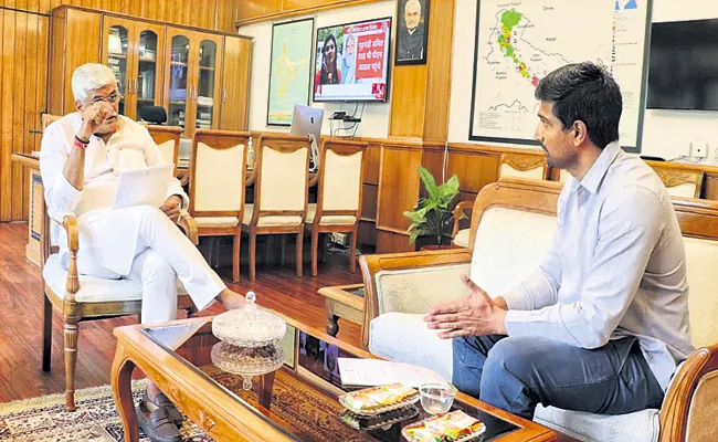 Lavu Sri Krishna Devarayalu Meeting With Gajendra Singh Shekhawat - Sakshi