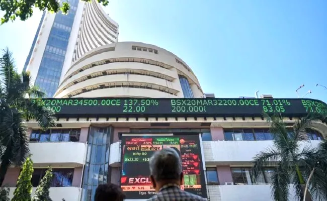 BSE and NSE Stock Market affected By International Negative Market Trends - Sakshi