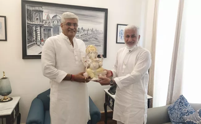 MP Vijayasai Reddy Meets Union Water Energy Minister Gajendra Shekhawat - Sakshi