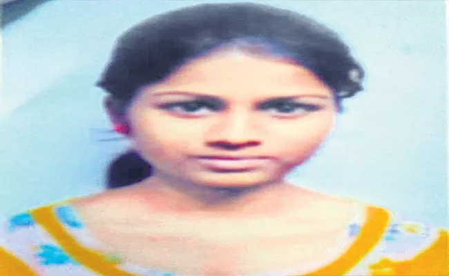 Girl Missing Mystery In Hyderabad - Sakshi