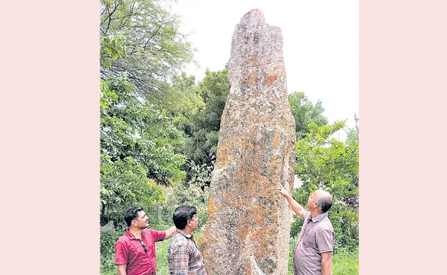 Menhir: 3 Thousand Long History Of Menhir Tree Found At Yadadri Bhuvanagiri - Sakshi