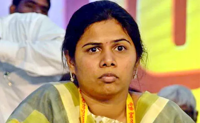 Bhuma Akhila Priya Complaint Against Bowenpally Police - Sakshi