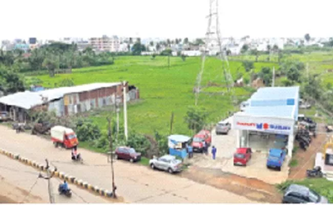 Endowment Lands Are Being Occupied In Srikakulam District Palasa - Sakshi