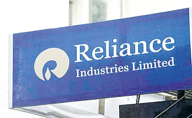 RIL Subsidiary To Invest 50 Million Dollars In US Based Energy Storage Company - Sakshi