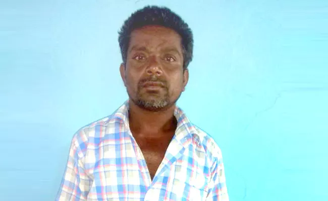 Karnataka: Drunken Son Assassinated By Father - Sakshi