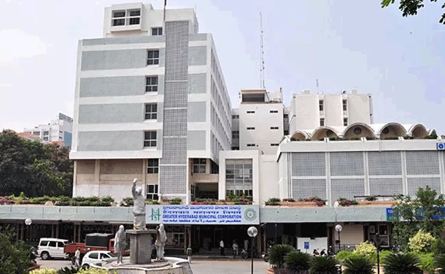 Contractors Reluctance On GHMC Works, Here Is The Reasons - Sakshi