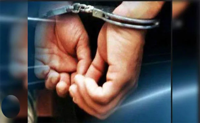 Man Arrested In Hyderabad For Harassing And Beating Daughter - Sakshi