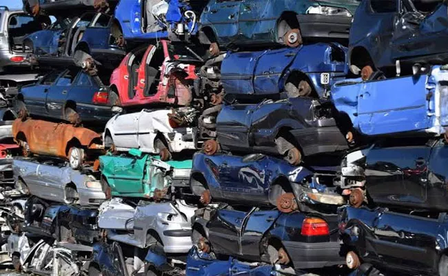 Karnataka: Scrappage Policy May Affect 40 Lakh vehicles - Sakshi