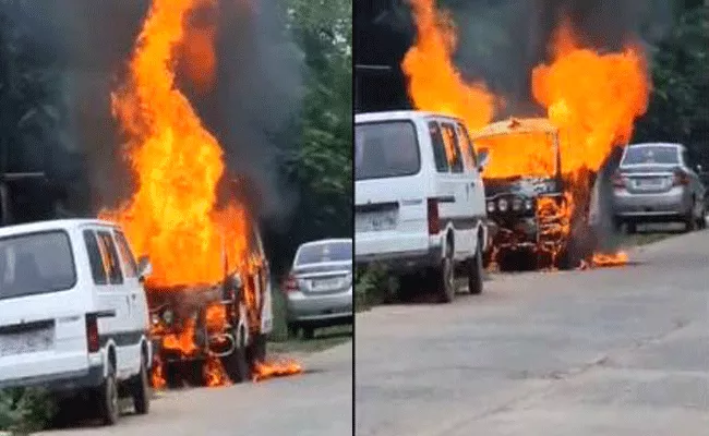 Ambulance Fire Accident Tragedy In YSR Kadapa - Sakshi