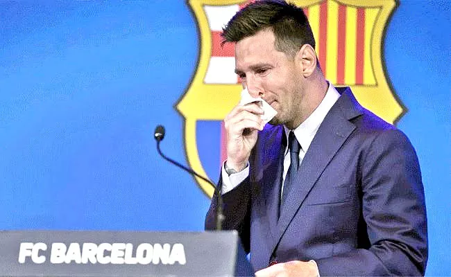 Lionel Messi Used Tissue During Barcelona Farewell Being Auctioned For $1M - Sakshi