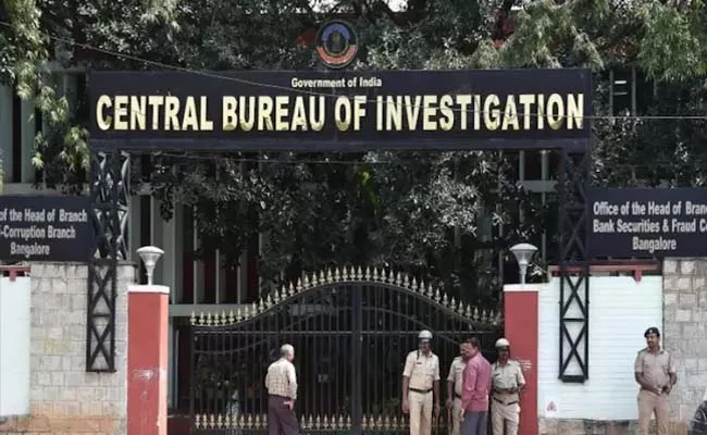 Madras HC Calls CBI Caged Parrot Asks Centre to Empower it Like EC And CAG - Sakshi