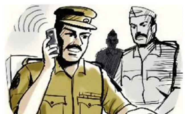 Police Complaint Filed Against On Three Persons For Black Mailing Hyderabad - Sakshi