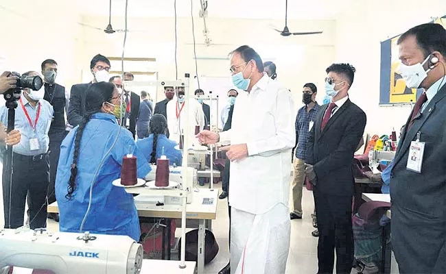 Vice President Venkaiah Naidu Said Better Education Would Lead To Better Employment - Sakshi