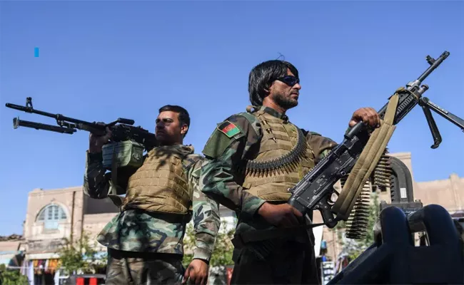 Afghanistan: Taliban Continue Attacks On Three Major CIties - Sakshi