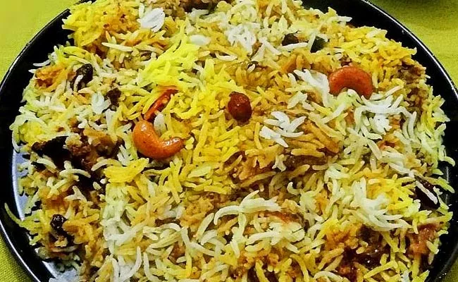 Taliban Effect On Hyderabad Biryani Due To Dry Fruit Shortage - Sakshi