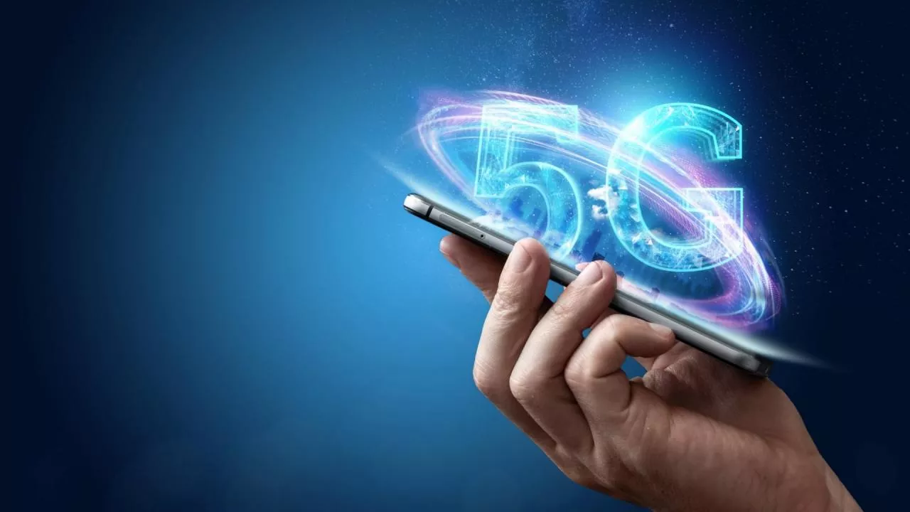 5g Smartphone Sales Increased In India - Sakshi