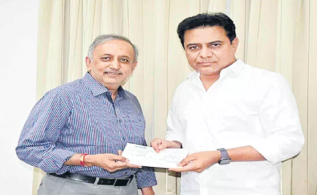 Sun Network Give 3 Crore Rupees To Telangana CMRF - Sakshi