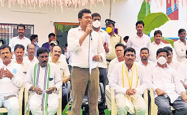 TDP conspiracy to stop welfare schemes - Sakshi