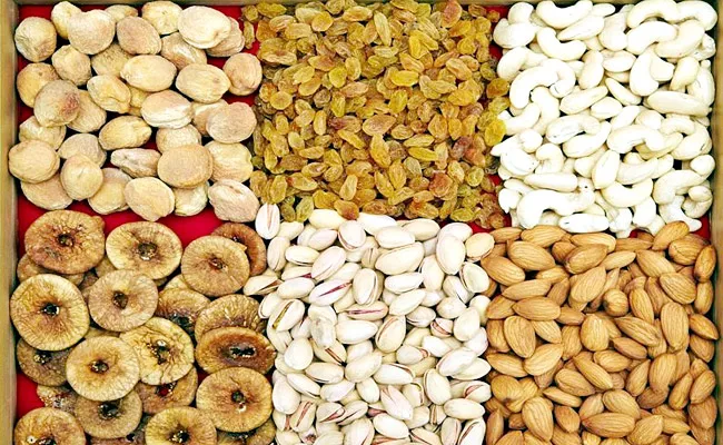 Afg​hanistan Crisis:‍ Impact On Dry Fruits - Sakshi