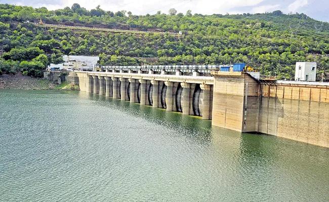 AP Govt has taken steps to ensure Srisailam has full water storage capacity - Sakshi