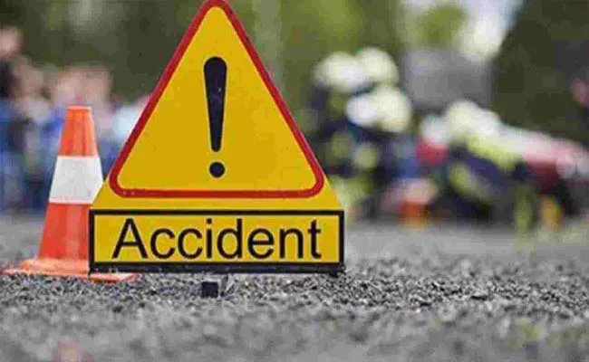 Prakasam District Road Accident Few People Deceased Skip From Bolero - Sakshi