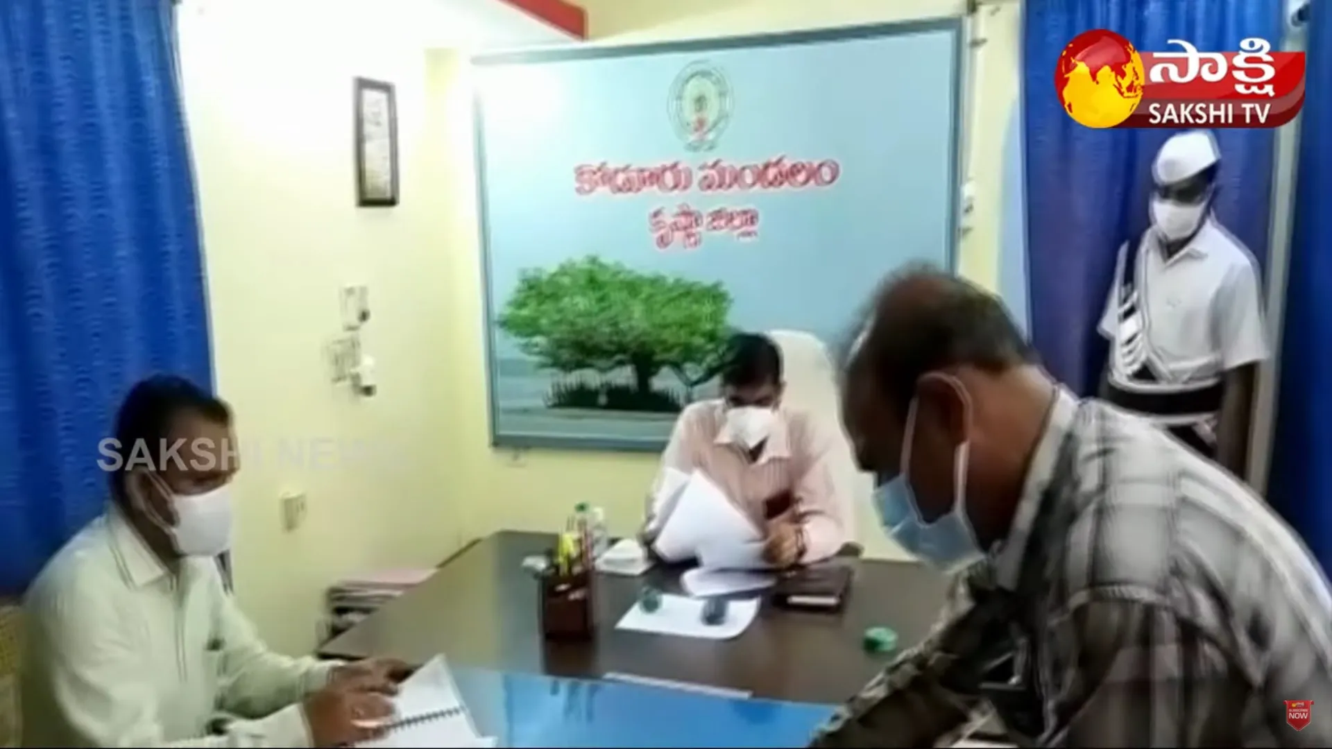 Collector Nivas Sudden Inspection In Revenue Office