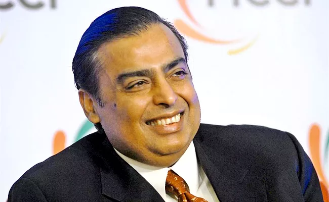 Mukesh Ambani Enter Green Energy But Still Getting Rich Off Processing Crude Oil - Sakshi