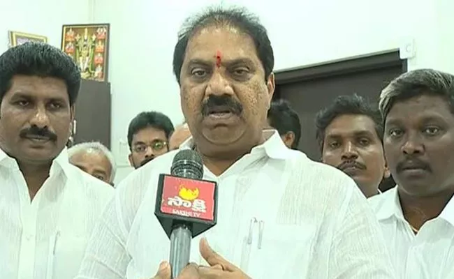 Malladi Vishnu Slams On Chandrababu And TDP Over Agrigold Issue - Sakshi