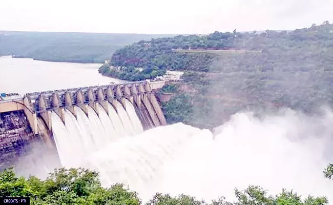 Telangana Told The Supreme Court That The Krishna River Water Dispute Was Limited To Ap And Ts - Sakshi