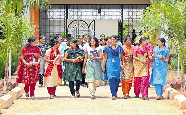 Seats in prestigious private universities for poor students Andhra Pradesh - Sakshi